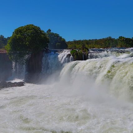 cachoeira no jalapao, um dos pontos turísticos brasileiros