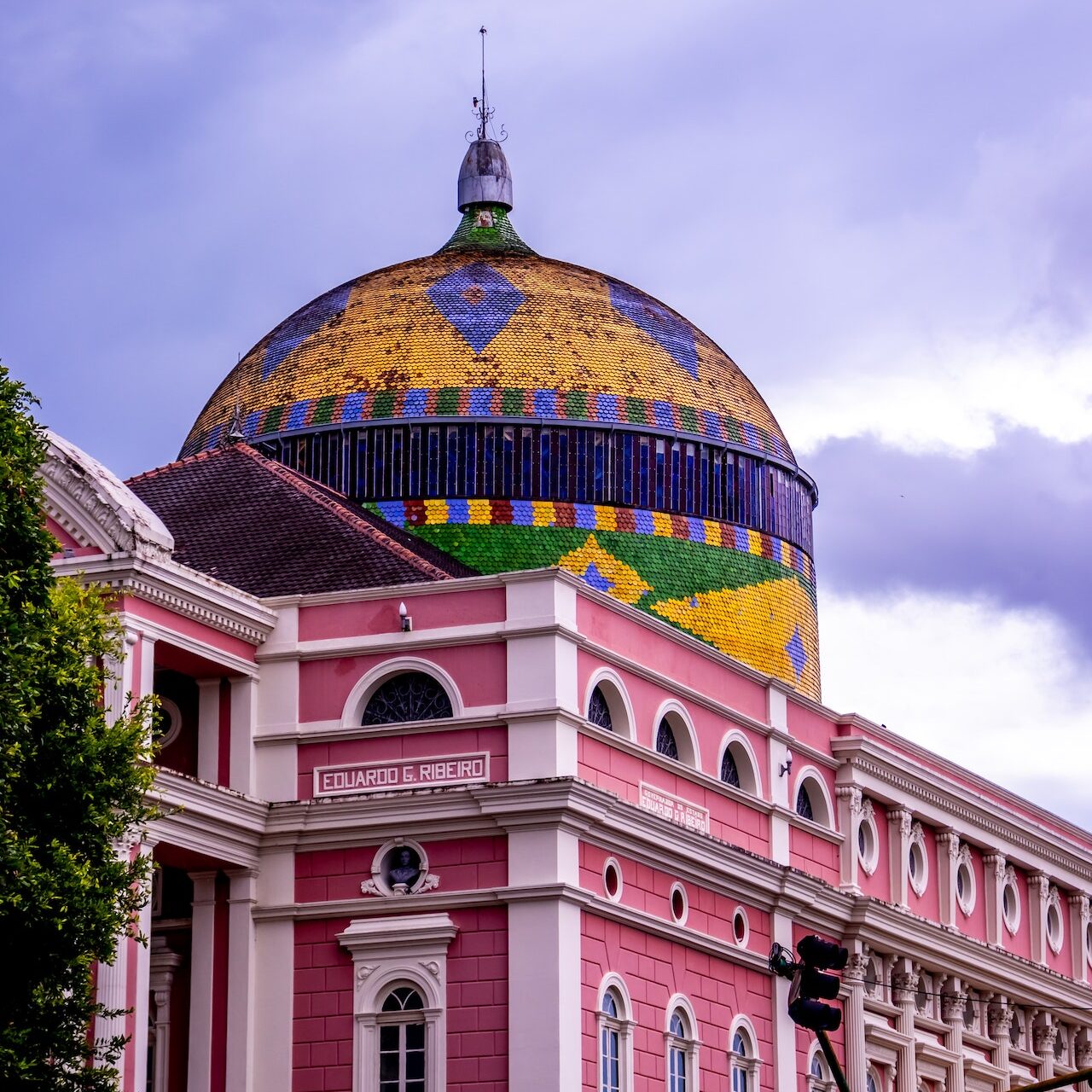 teatro amazonas em manaus é um dos pontos turisticos da cidade