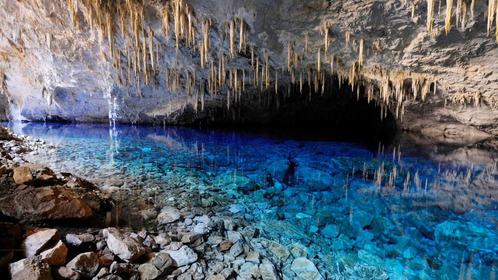 Pontos turisticos do Brasil na região centro oeste gruta azul