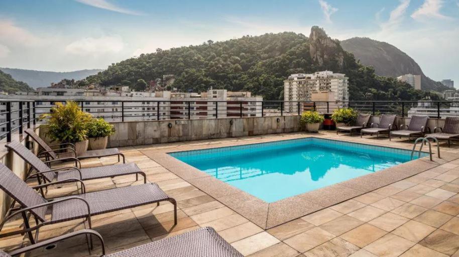 hoteis baratos em copacabana com piscina e café da manhã